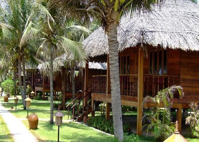 Coco Курортный комплекс 3*